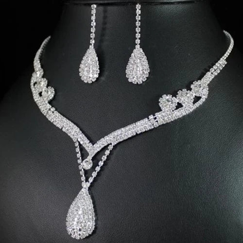 Rhinestone Water Drop Pendant Necklace Drop Earrings Set